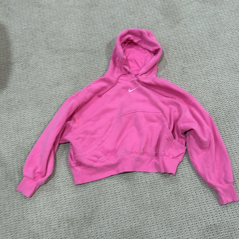 Oversized pink Nike women’s sweatshirt, XS, hardly ever worn